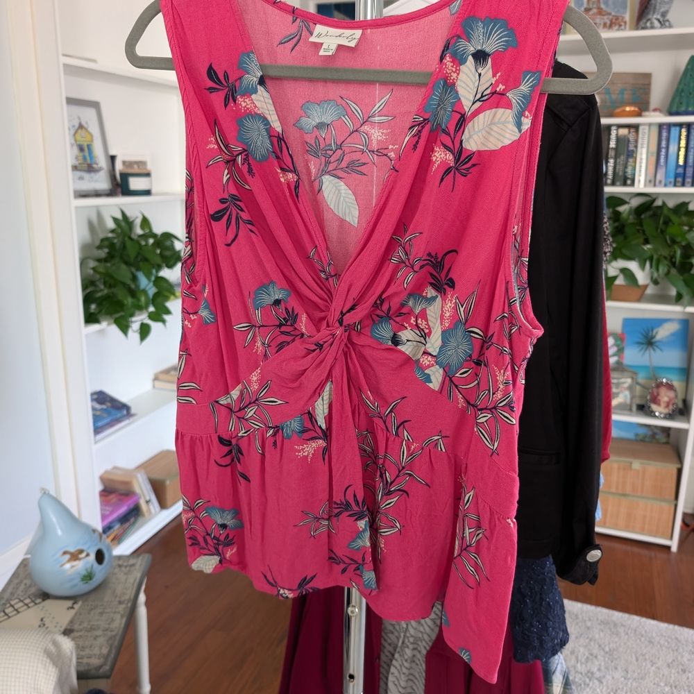 Wonderly Fuchsia Floral Top